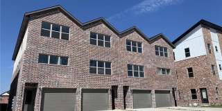 2614  SW Livingston  SQ Gallery 1