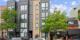 Modern 1-Bedroom Condo with Private Deck in Prime Location Gallery 1