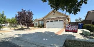 Spacious Lemoore home coming soon, pet friendly! Gallery 1