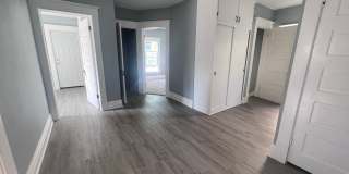 Large Single Family Five Bedroom Home! Large Single Family Five Bedroom Home! Gallery 23