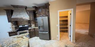 Beautiful 4 Bedroom - 2.5 Bath with Lots of Bonuses - Gilbert Gallery 7