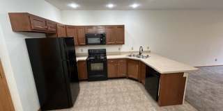 1 Bedroom Apartment with Garage! Gallery 5