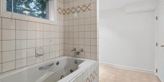 7614 WOODRIDGE Circle Gallery 37
