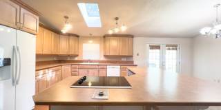3 bedroom rambler on corner lot Gallery 10