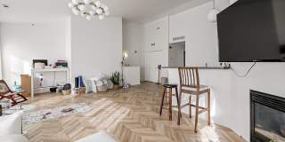 Available now!!Welcome to this charming 2-bedroom, 2-bathroom Condo in Sterling Heights, MI. Gallery 10