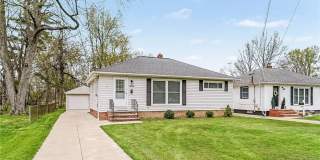 Beautiful Updated Home Gallery 1