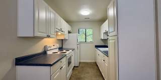 Spacious 2 Bed 2 Bath Condo in Aurora! Across from Community Pool!! Spacious 2 Bed 2 Bath Condo in Aurora! Across from Community Pool!! Gallery 6