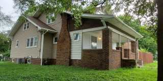 Large 3 Bedroom Home near Iowa State Fairgrounds! Gallery 26