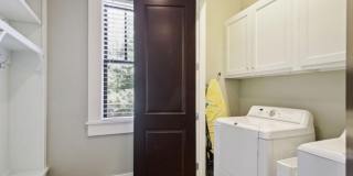 519 N Highland Avenue NE Gallery 24