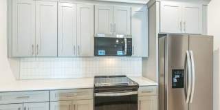 Three-story townhome offers a spacious layout with 3 BR and 3.5 bathroom in Nashville Gallery 6