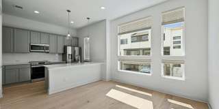 Stunning New 3 bed 2.5 bath in Lakeway! Gallery 5