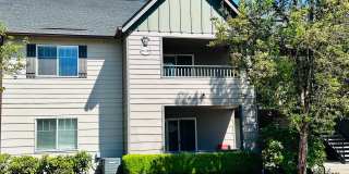 Charming Condo in Terrific Salmon Creek Location Charming Condo in Terrific Salmon Creek Location Gallery 1