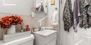 175 River Gallery 4