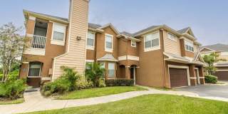 Ellery at Lake Sherwood Gallery 24