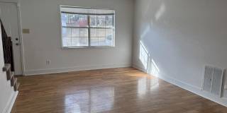 3261 Kingsmore Drive Gallery 9
