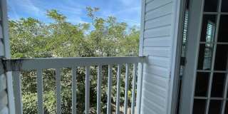 2 Bedroom, 2.5 Bathrooms Townhome in the Heart of Savannah's Southside Gallery 24