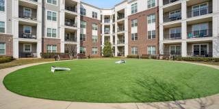 Matthews Square Apartments Gallery 23