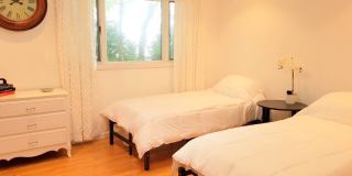 11 Beach Road Gallery 29