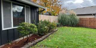 Beautiful 3 bedroom 2 bath house in Eugene! Gallery 5