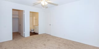 Highland Creek Apartment Homes Gallery 39