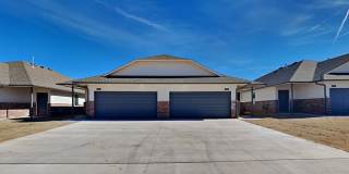 Luxury 3 Bedroom 2 Bathroom Townhome with a 2 Car Garage in Bethany, Ok (Park within walking distance) Gallery 1