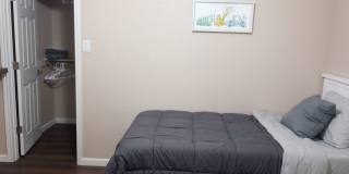 Room in 3 Bedroom Home at Arabian King Gallery 24