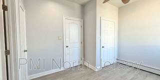 227 Washington Ave Gallery 26