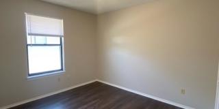 Great Duplex! 2 Bed, 1 Bath Gallery 11
