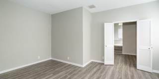 BEAUTIFULLY UPDATED 3-BEDROOM HOME IN TIMBER RIDGE Gallery 28