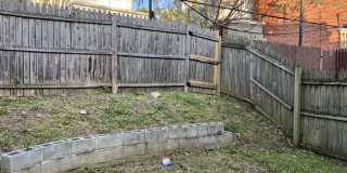 Mill Creek 4bd/2bth w/ Two Car Parking and Yard Gallery 25