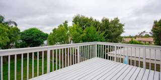 Freshly Painted 2BR/2.5BA Condo with Peak a Boo Ocean View!! Gallery 16