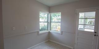 2/1 duplex with carport in Winter Park Gallery 16