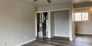 2 Bedroom 2 Bath Townhome w/ large 2 car garage - Freshly remodeled - Available Now Gallery 14