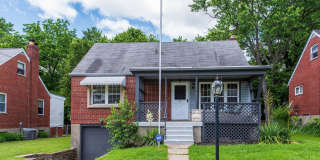 BRIDGETOWN- 4BEDROOM 2 FULL BATH CAPE COD W/ DECK IN OHSD Gallery 1