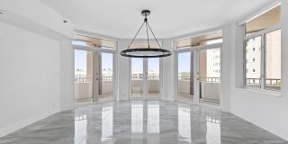 300 SE 5th Avenue Gallery 15