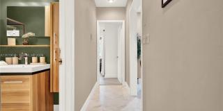 1600 SW 10th St Gallery 53