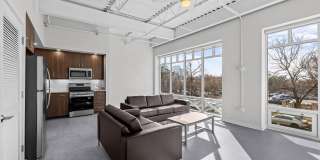 The Loop at Midtown Gallery 39