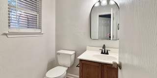 Gorgeous 4 bedroom home! Gallery 5