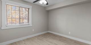 449 W Jefferson Gallery 21
