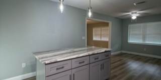 50% OFF FIRST MONTHS RENT -- UNFURNISHED, UPDATED 3B/1.5B Home in the Heart of Ft. Walton Beach Gallery 7