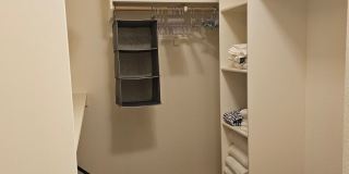 Gorgeous fully furnished home in downtown Eagle! Gallery 17