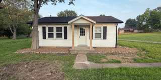 2 Bed 1 Bath House with Office, Laundry Room and Garage Gallery 1