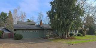 Beautiful Three Bedroom Home With Additional Space Gallery 1