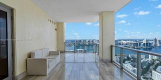 17749 Collins Ave Gallery 36