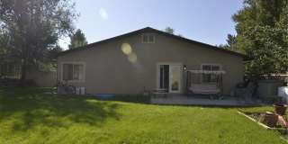 MUST SEE! Beautiful 4 Bedroom/3 Bathroom Home--Near BYU and Peaks Ice Arena Gallery 16