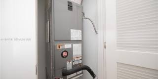 10366 NW 68th Ter Gallery 13