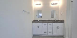 Brand new 4/2/2  House Gallery 21