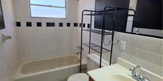 2500 E Modern Court Gallery 10