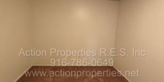 Central Roseville: 2 Bedroom 1 Bathroom Single Level, Large Living Room Central Heat and Air Updated Kitchen and Bathrooms Gallery 25