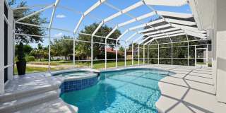 Stunning 4BR House in Naples Gallery 39